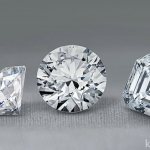 Ограненные прозрачные бриллианты